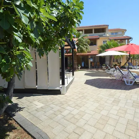 Friedrich-1 By Interhome Apartamento Tribalj